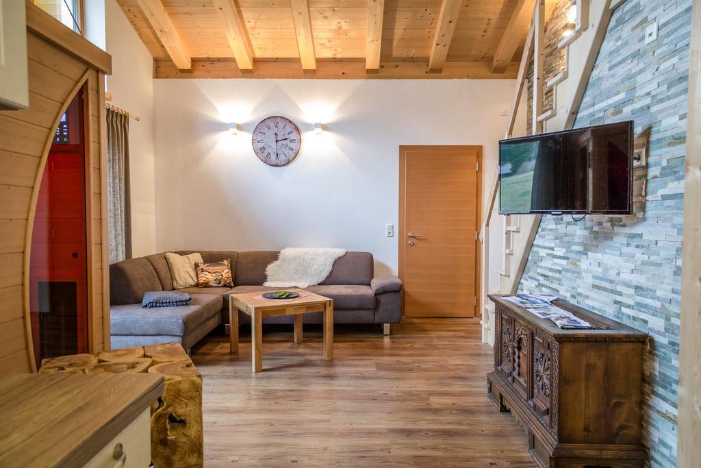 Zugspitzchalets Biberwier Zimmer foto